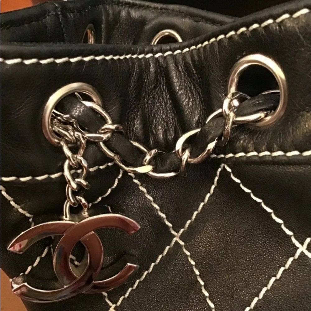 Chanel Bucket Bag - Picture 10 of 11